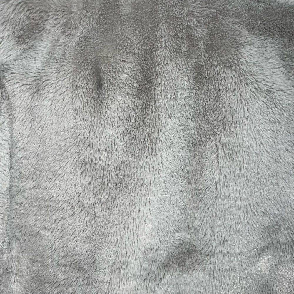 Wild Fable Light Gray Faux Fur Puffy Coat Jacket Size Small - Picture 10 of 14